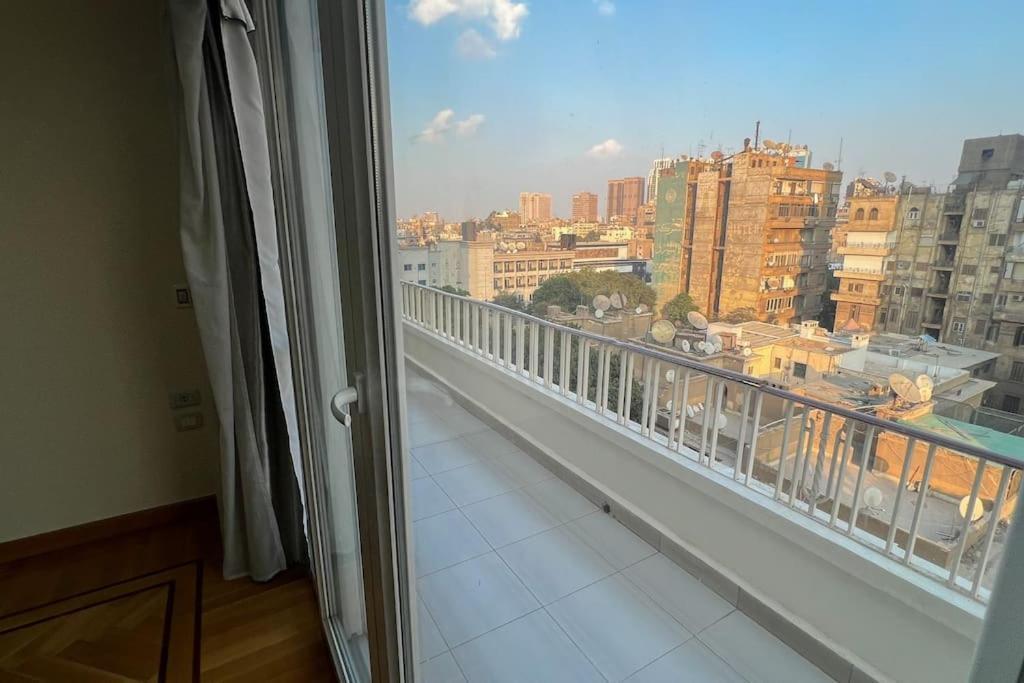 Apartment Sky *