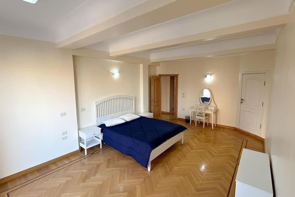 Sky Apartment *