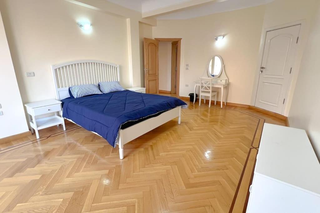 Sky Apartment *